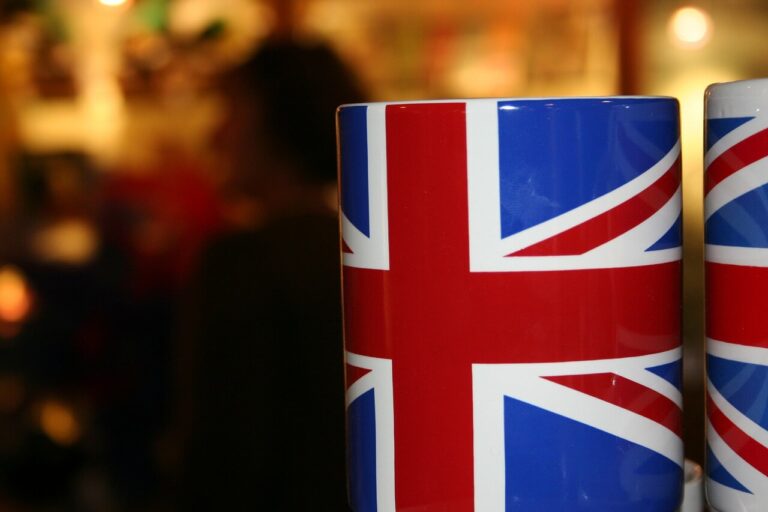 ¿POR QUÉ ESTUDIAR INGLÉS EN MEDELLÍN?