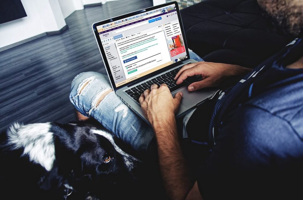 PRACTICAR INGLÉS POR MEDIO DE FACEBOOK