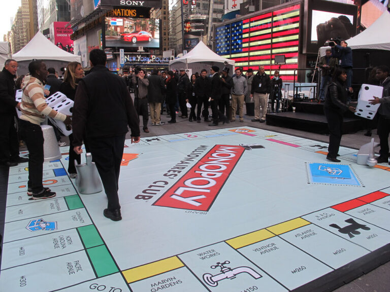 MONOPOLY: EL JUEGO DE MESA AMERICANO MAS JUGADO EN EL MUNDO