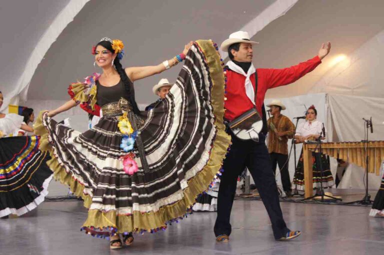 PAISA, PATOJO Y ROLO: COLOMBIA Y SUS ACENTOS