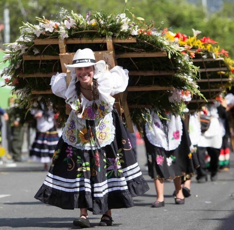 EN LA FERIA DE LAS FLORES TAMBIÉN PUEDES APRENDER IDIOMAS