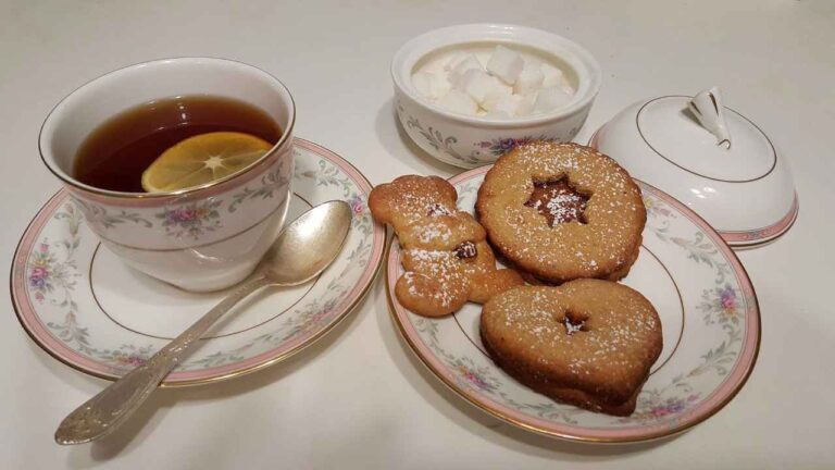 “HORA DEL TÉ” O “AFTERNOON TEA”