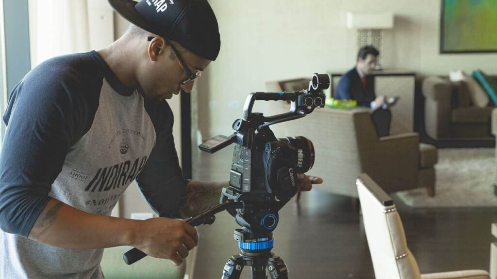 ALCALDÍA DE MEDELLÍN ENTREGARÁ 55 BECAS PARA ESTUDIAR CINE
