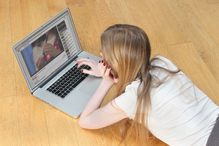 YOUTUBE, OTRA FORMA DE PRACTICAR TU IDIOMA FRANCÉS